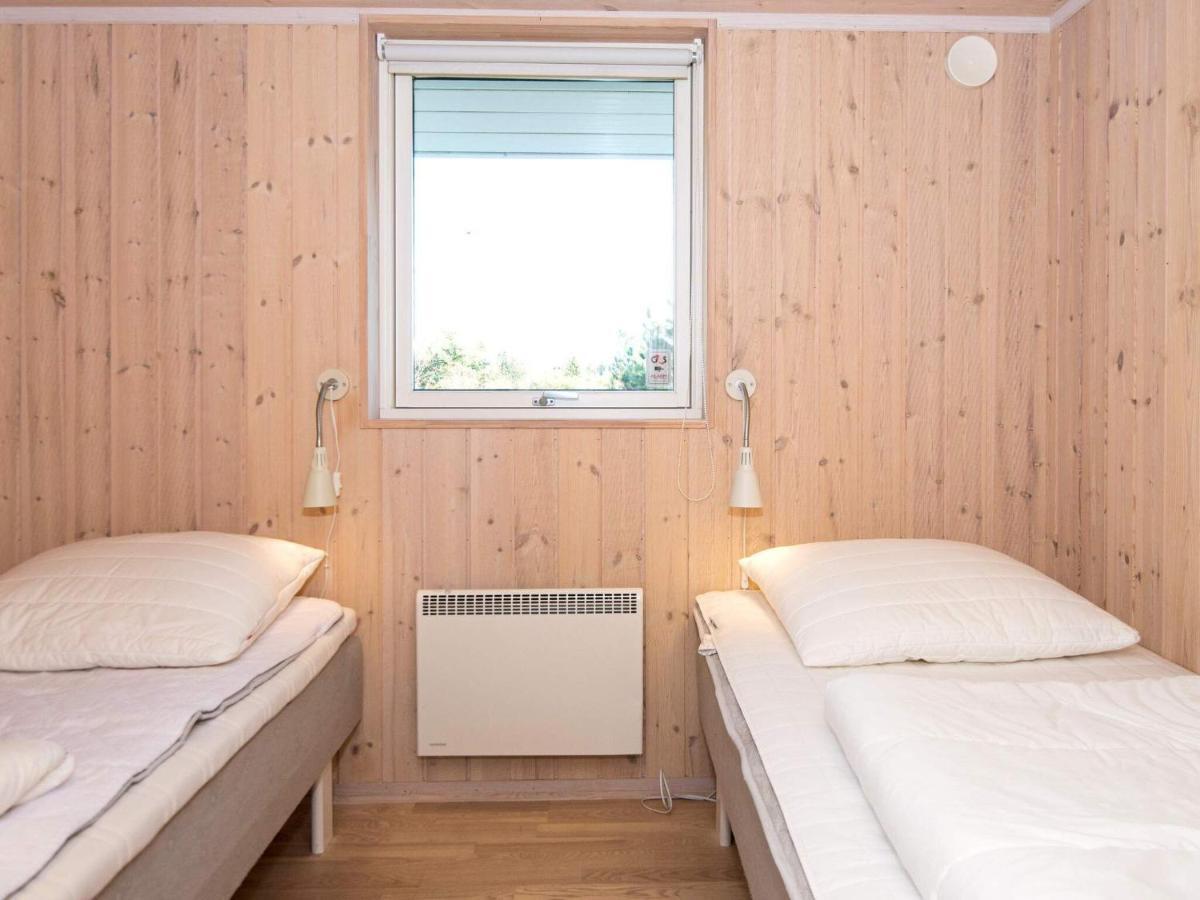 6 Person Holiday Home In Knebel Ørby Rom bilde